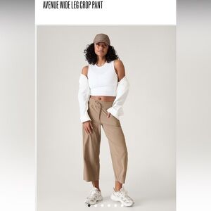 Two paid of Athleta Avenue wide legged crop pant!